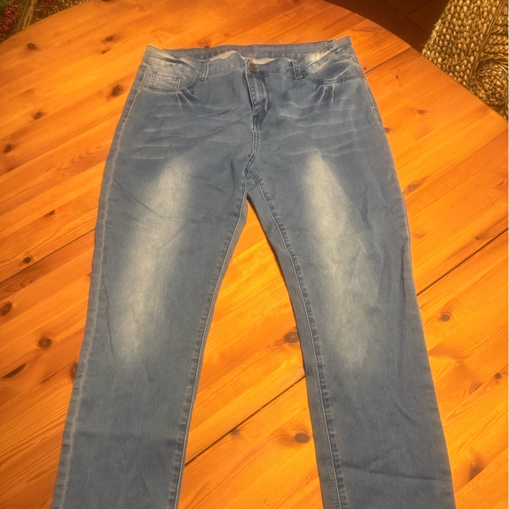 Levi’s Classic Blue Women's Jeans